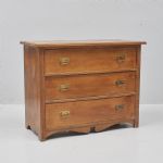 1482 3241 CHEST OF DRAWERS